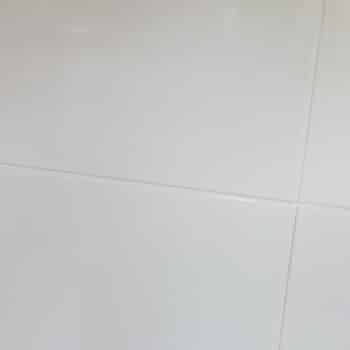 Whites tile in a square pattern